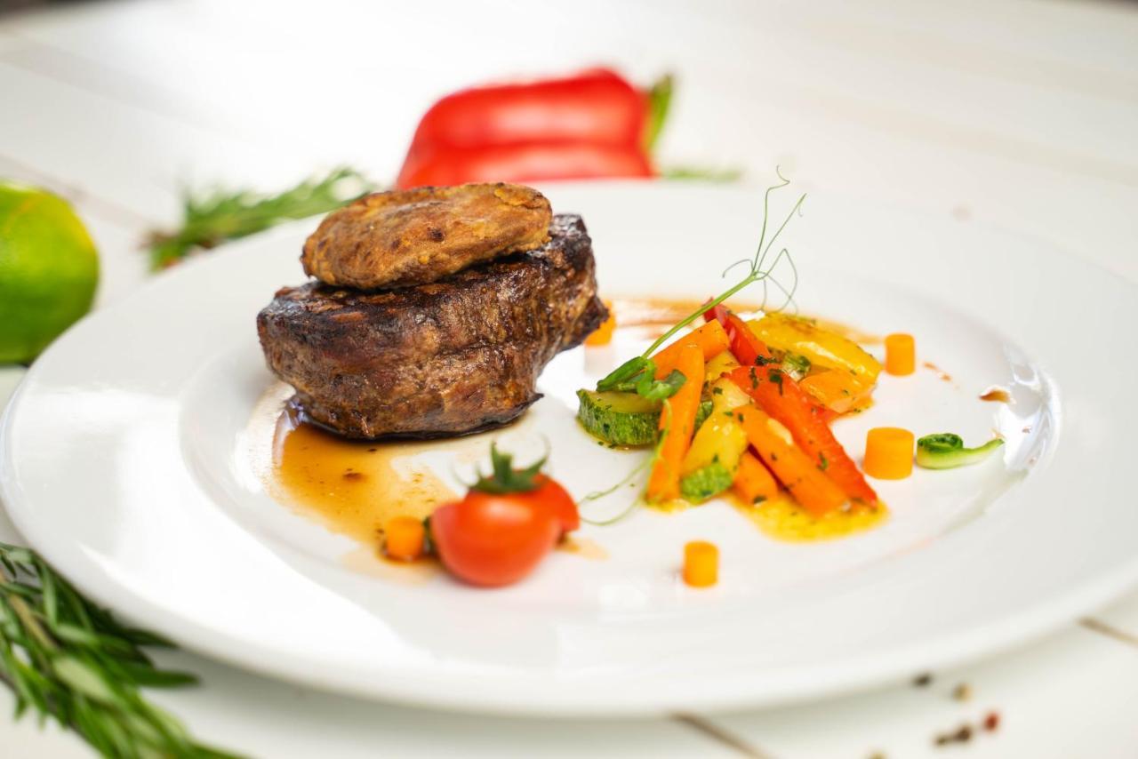 Diligence Hotel Herson Dış mekan fotoğraf