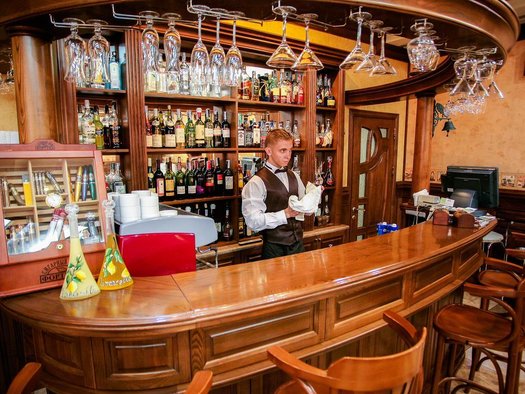 Diligence Hotel Herson Dış mekan fotoğraf